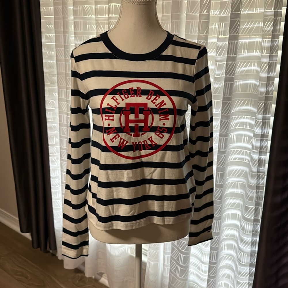Tommy Hilfiger woman denim shirt.